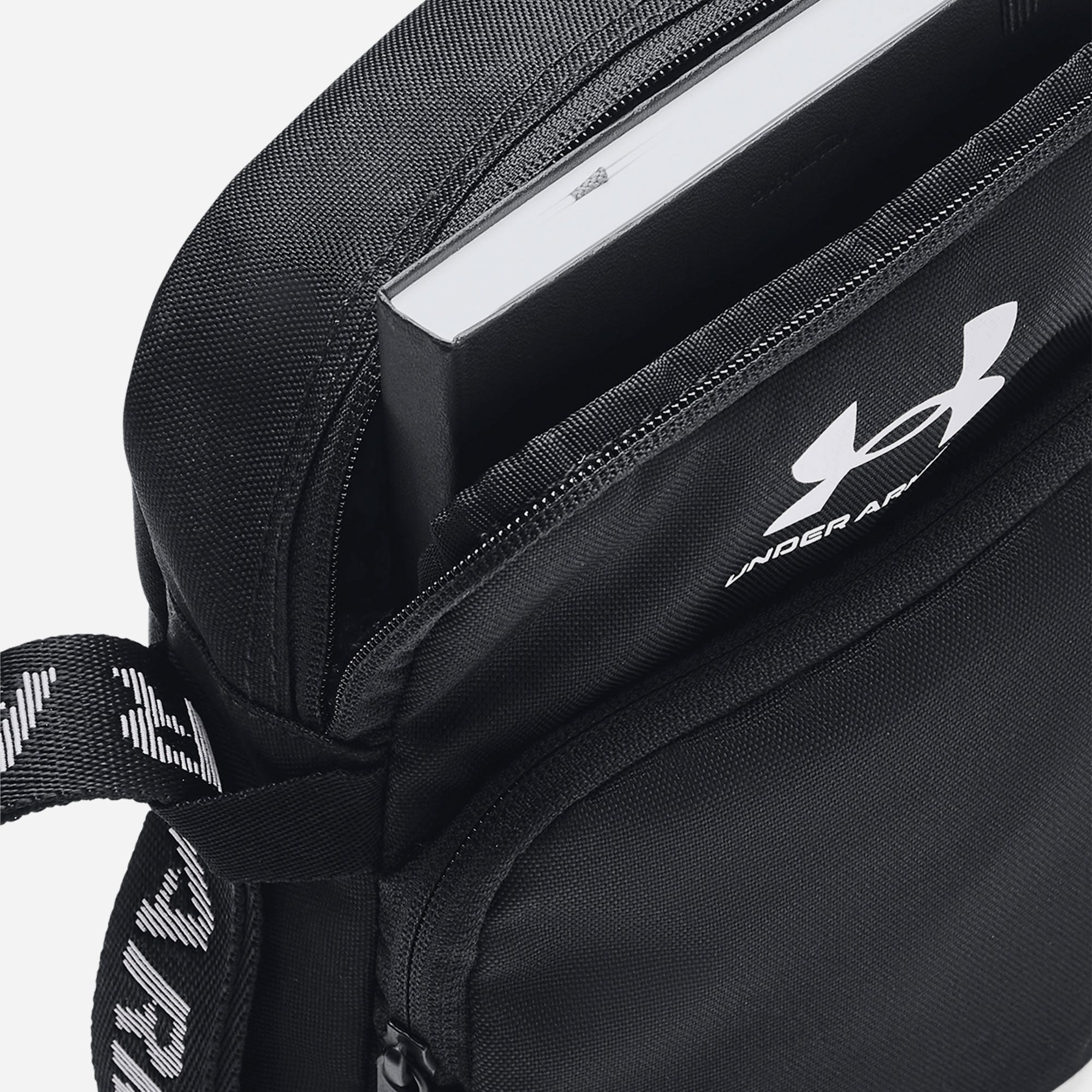 Túi Đeo Chéo Vai Under Armour Training - Supersports Vietnam