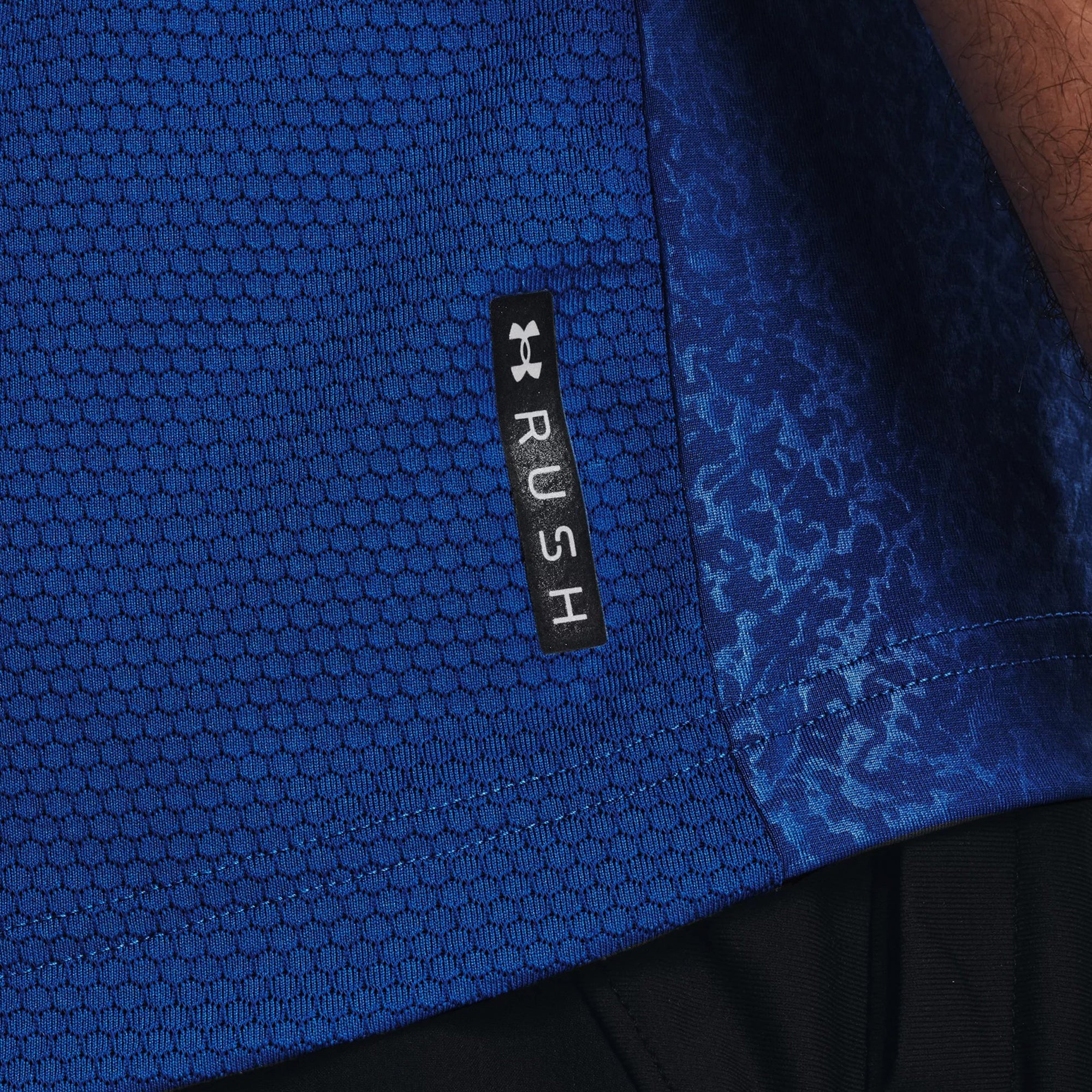 Áo Thun Thể Thao Nam Under Armour Heatgear® 2.0 Emboss - Supersports Vietnam