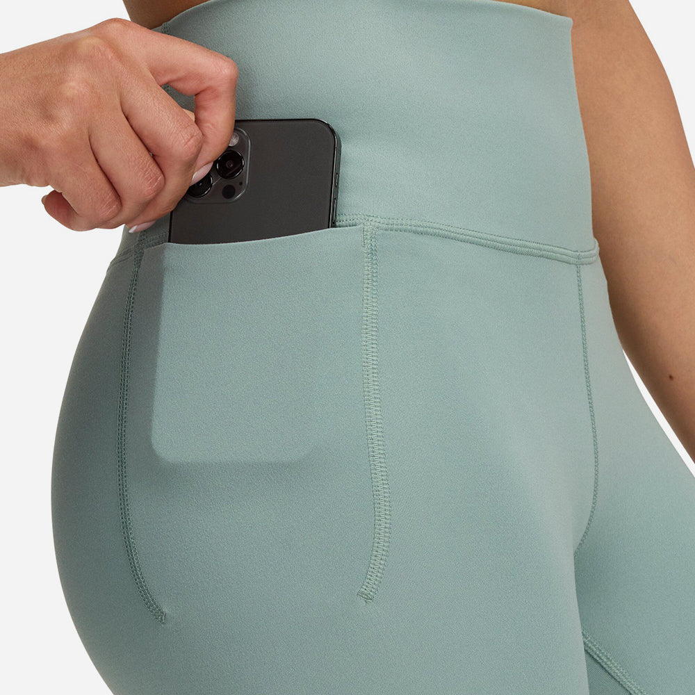 Quần Ngắn Nữ Under Armour Meridian 7In - Supersports Vietnam