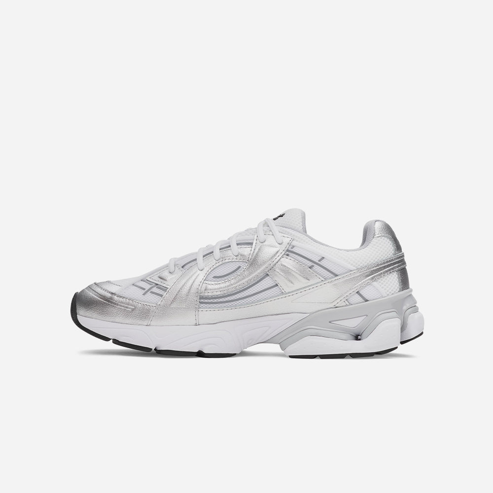 Giày Sneaker Unisex UA Sola